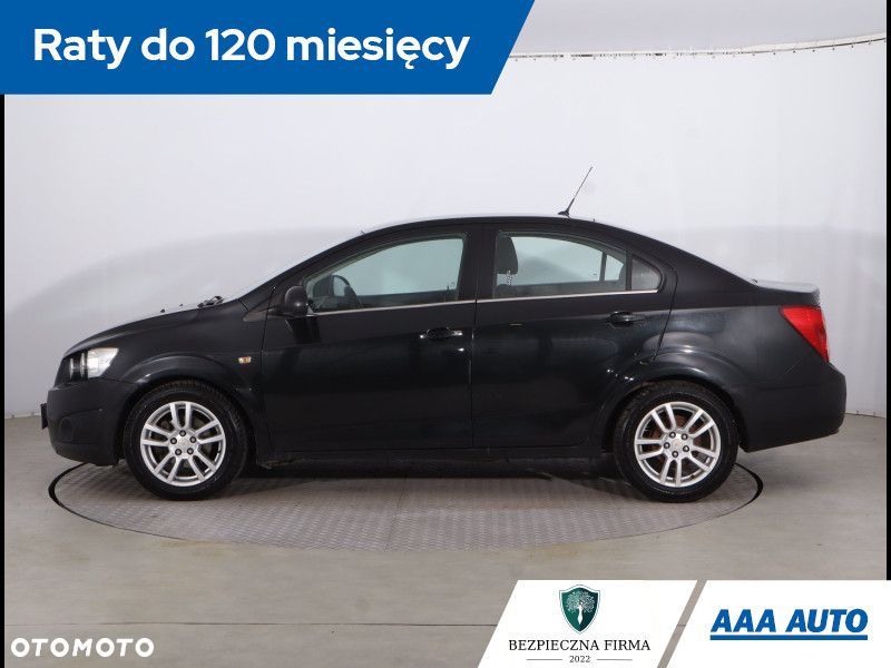 Chevrolet Aveo - 4