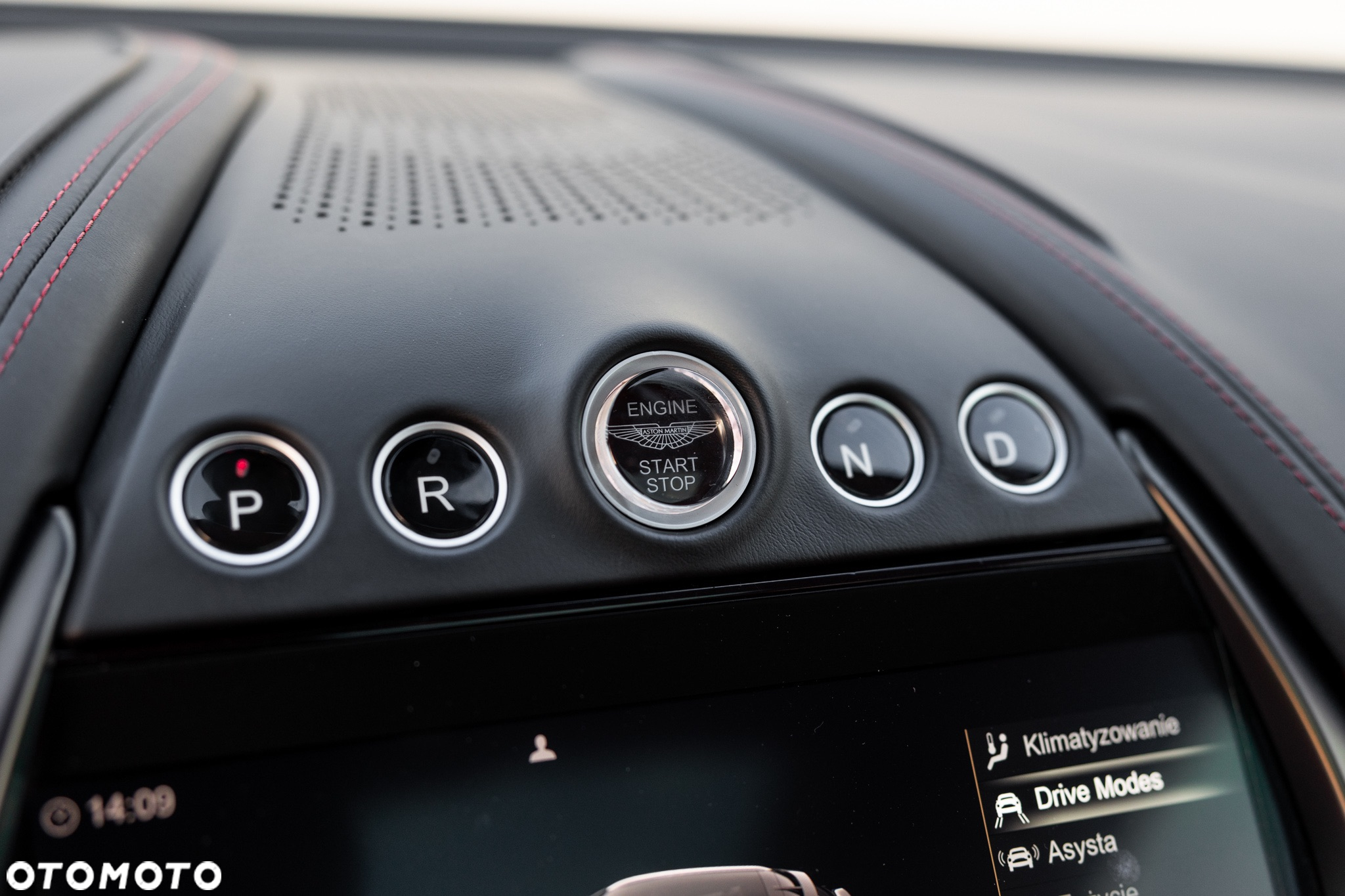 Aston Martin DBX Standard - 26