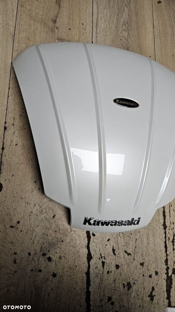 Nakładka na kufer centralny Kawasaki GTR 1400 131LUU0153 - 4