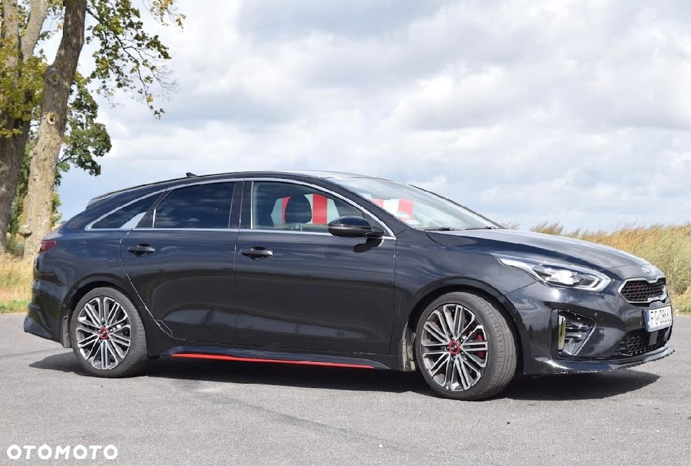 Kia ProCeed 1.6 T-GDI GT DCT - 3