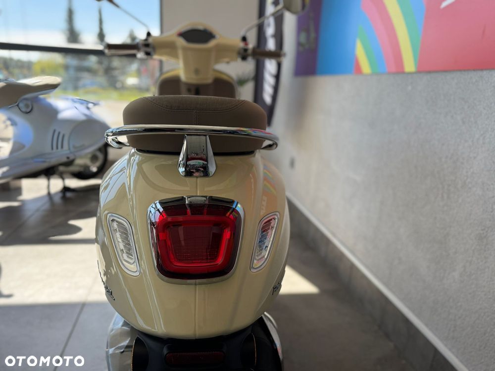 Vespa Primavera - 9