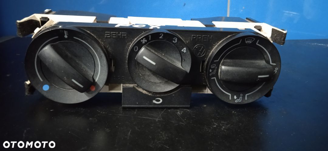 Panel sterownia nawiewu VW Fox 6Q0819445 - 1