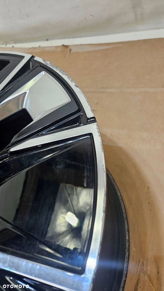 FELGA ALUMINIOWA BMW IX3 M-PAKIET 9.5x20" ET43 5x112 7916268 - 5