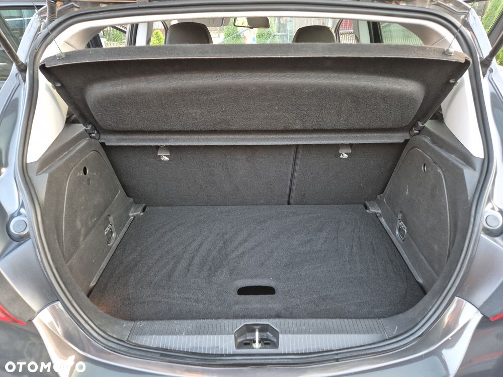 Opel Corsa 1.4 Cosmo - 10