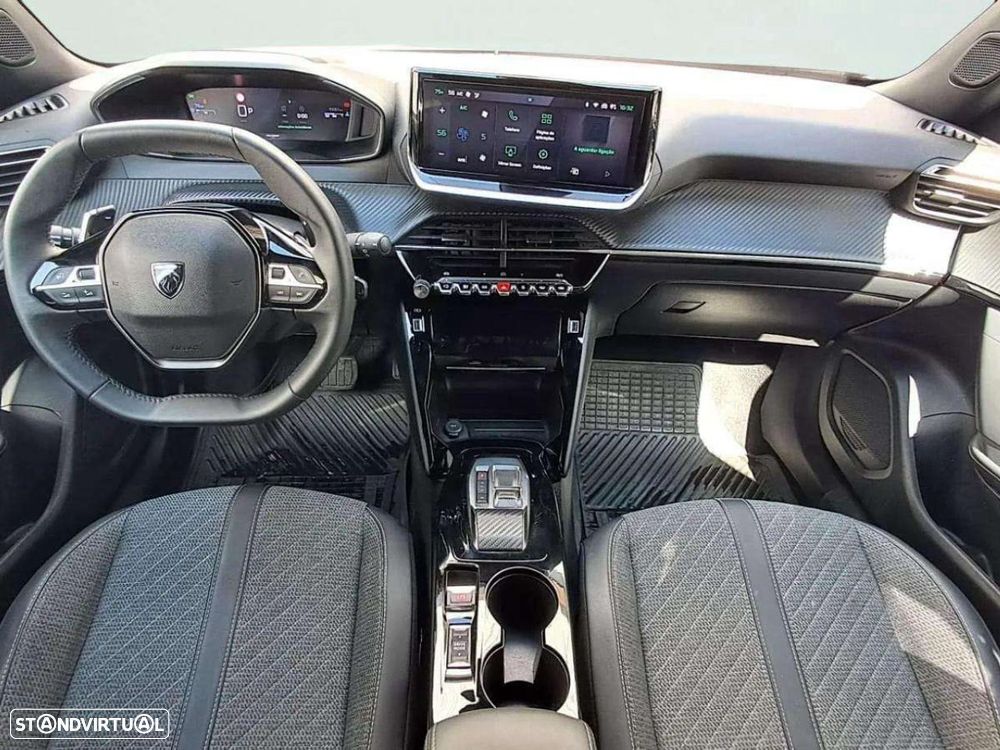 Peugeot 2008 1.2 PureTech Allure EAT8 - 11
