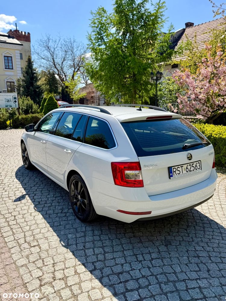 Skoda Octavia 2.0 TDI Style DSG - 4