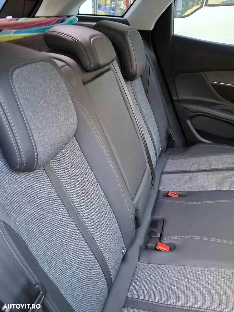 Peugeot 3008 225 e-EAT8 Allure - 19