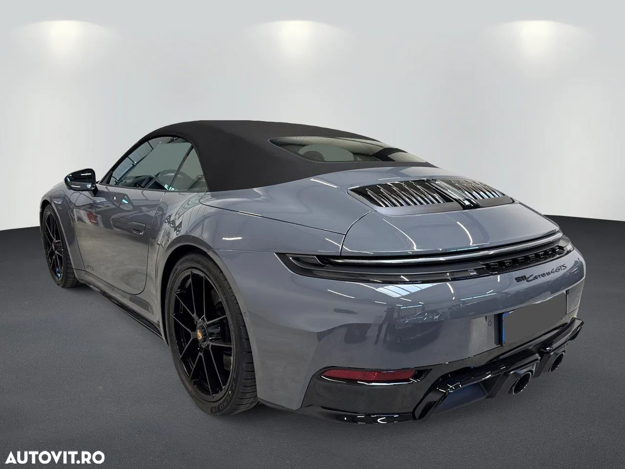 Porsche 911 Carrera 4 GTS Cabriolet PDK - 3