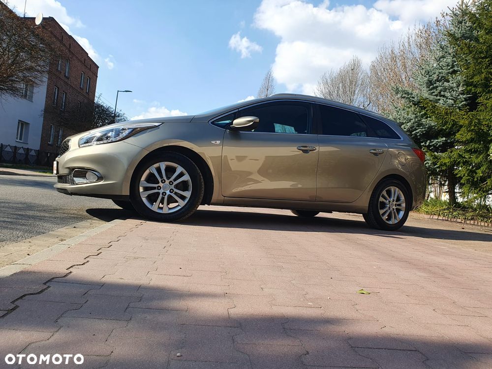 Kia Ceed 1.6 GDI Spirit - 30