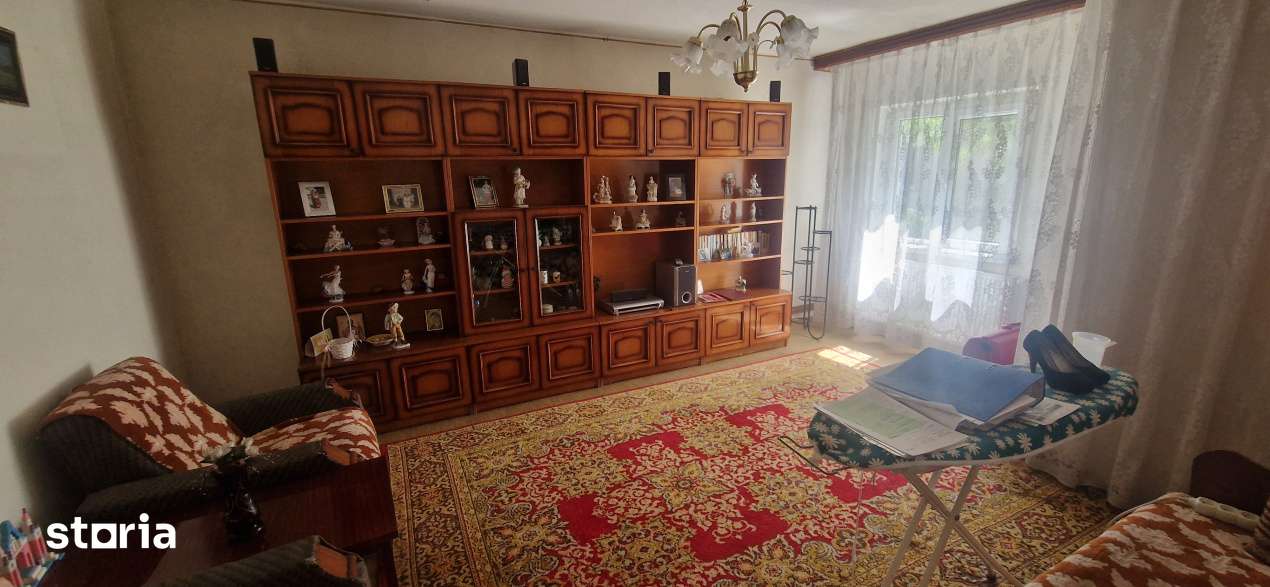 Apartament 3 camere, 73 mp, zona Pelendava — fotografia 1