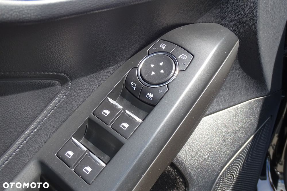 Ford Focus SW 1.5 EcoBlue S&S TITANIUM - 24