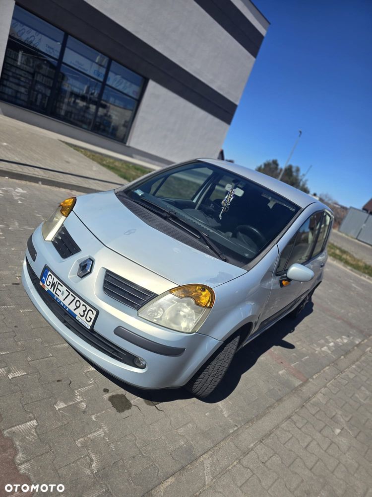 Renault Modus - 1