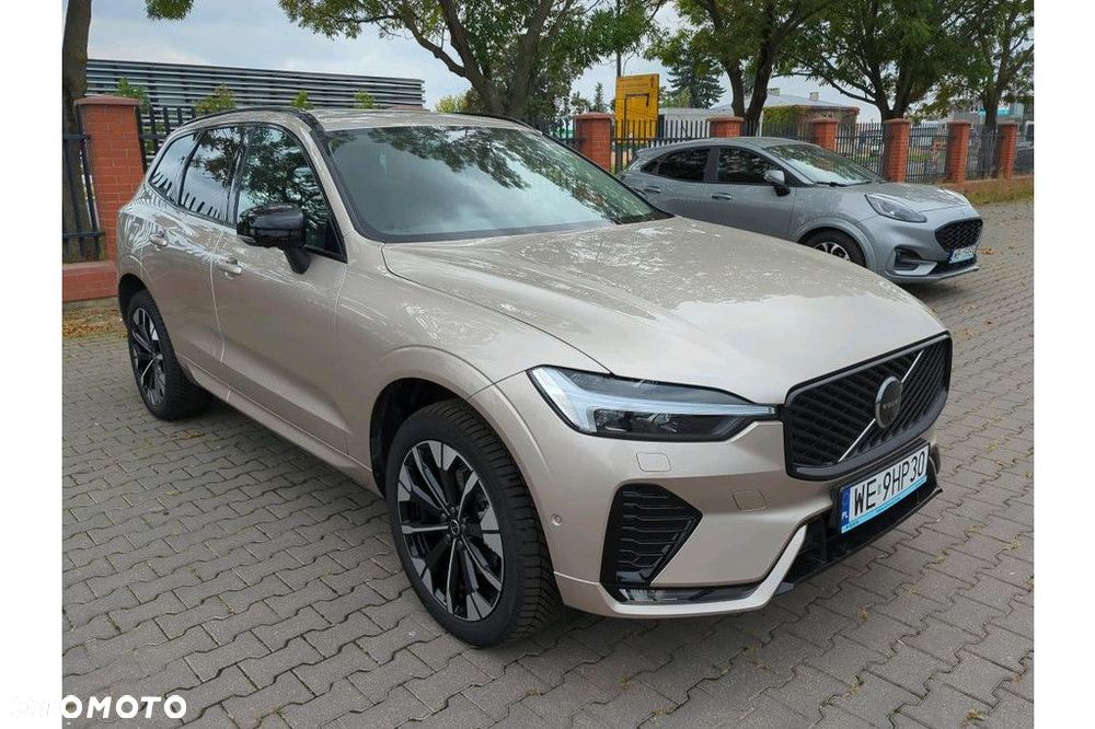 Volvo XC 60 B5 B AWD Ultra Dark - 3