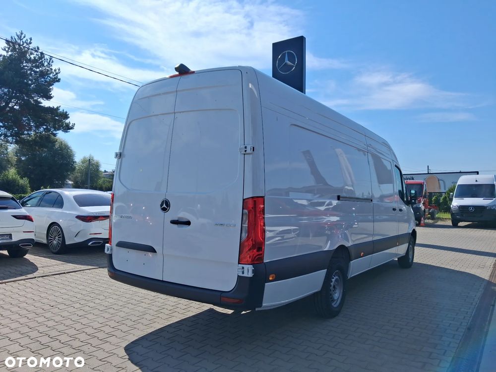 Mercedes-Benz Sprinter - 7