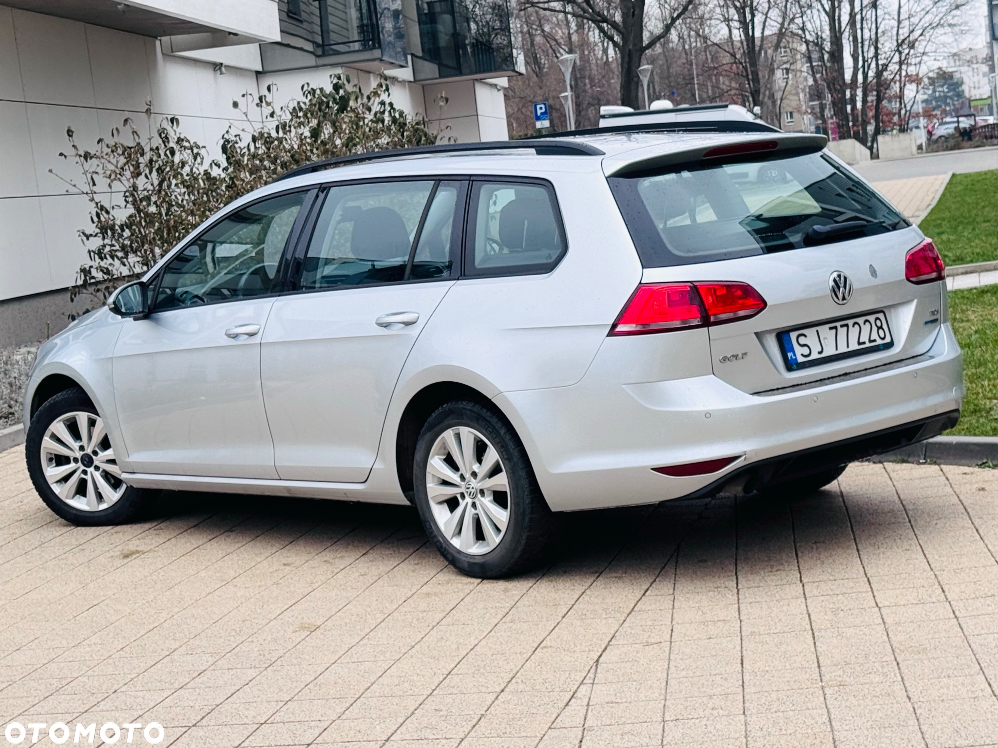 Volkswagen Golf VI 1.6 TDI Trendline - 8