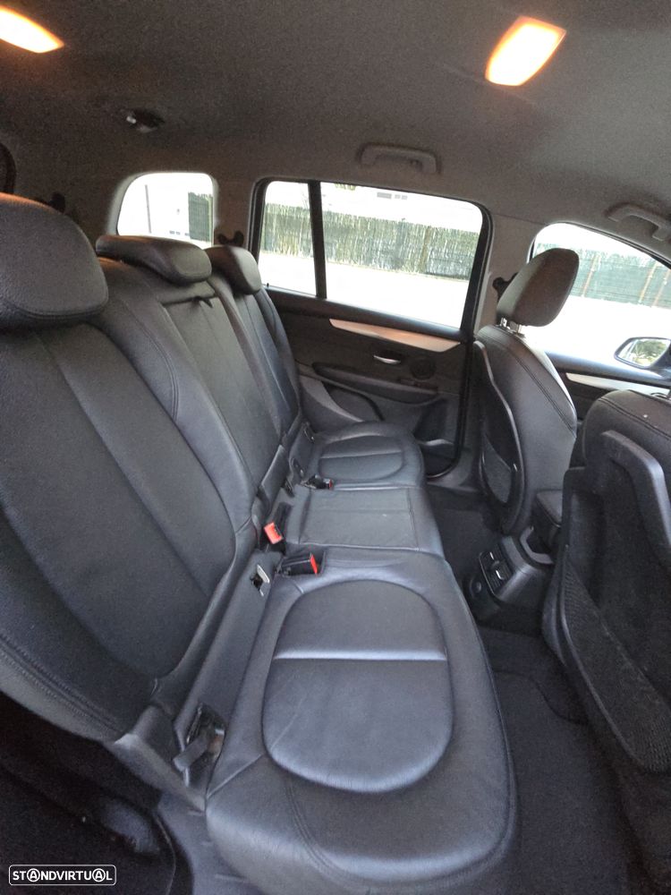 BMW 216 Gran Tourer d 7L Line Sport - 25