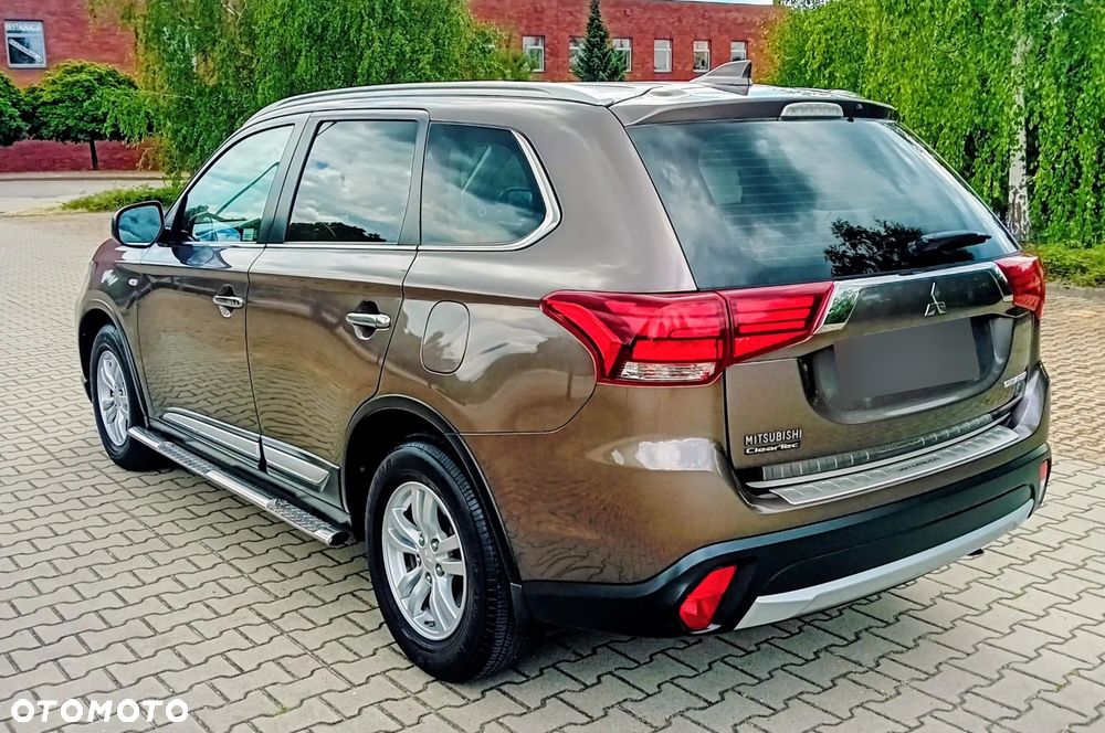 Mitsubishi Outlander 2.0 City Style 2WD - 7