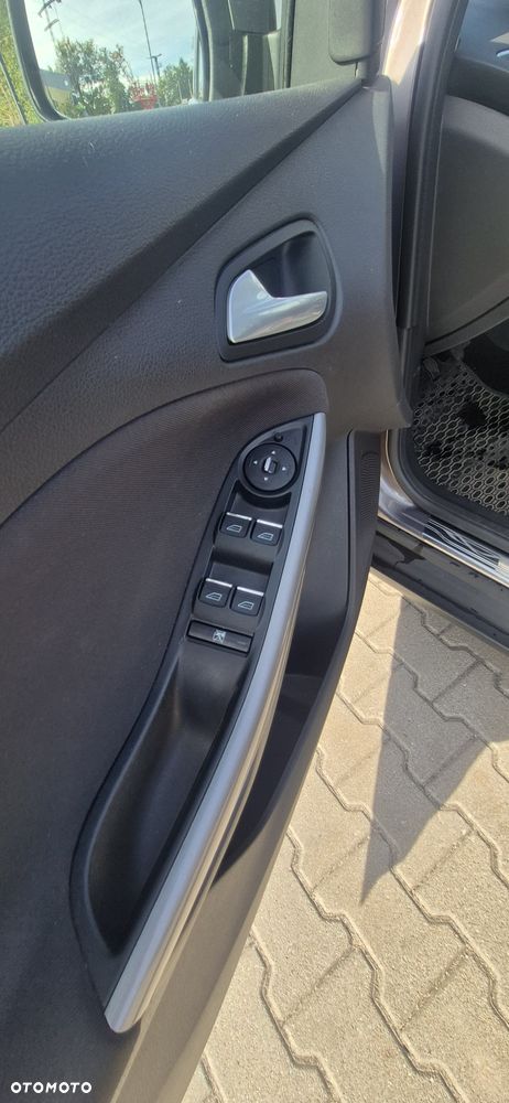 Ford Focus - 13