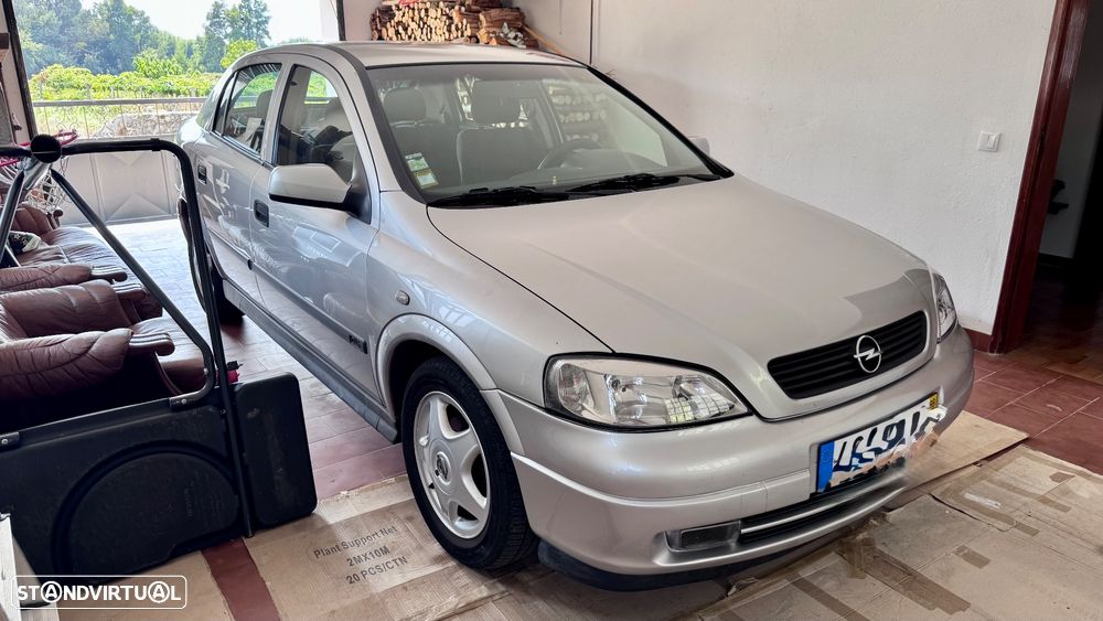 Opel Astra - 1