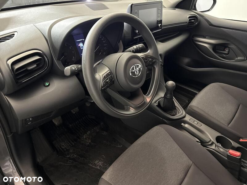 Toyota Yaris 1.0 Active - 10