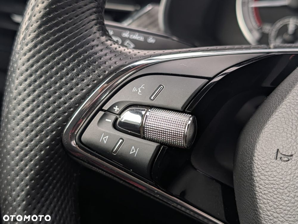 Skoda Kamiq 1.0 TSI Monte Carlo - 24