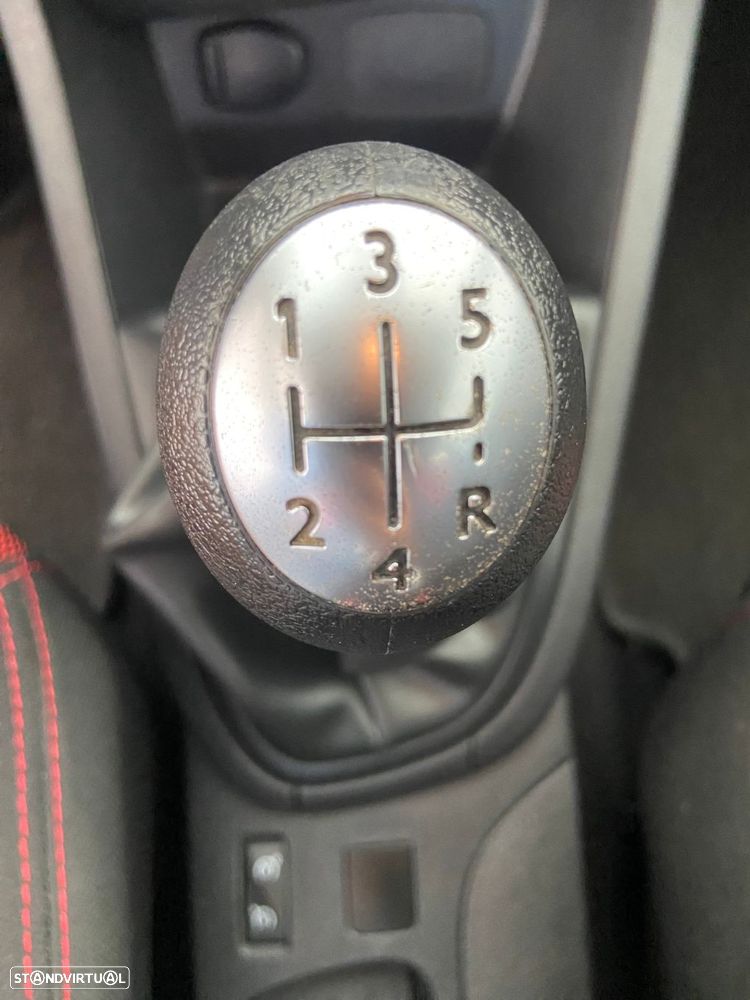 Renault Clio - 22
