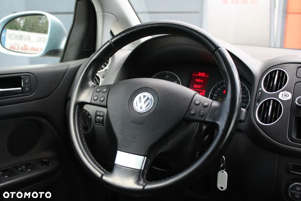 Volkswagen Golf Plus 1.9 TDI DPF DSG Comfortline - 23
