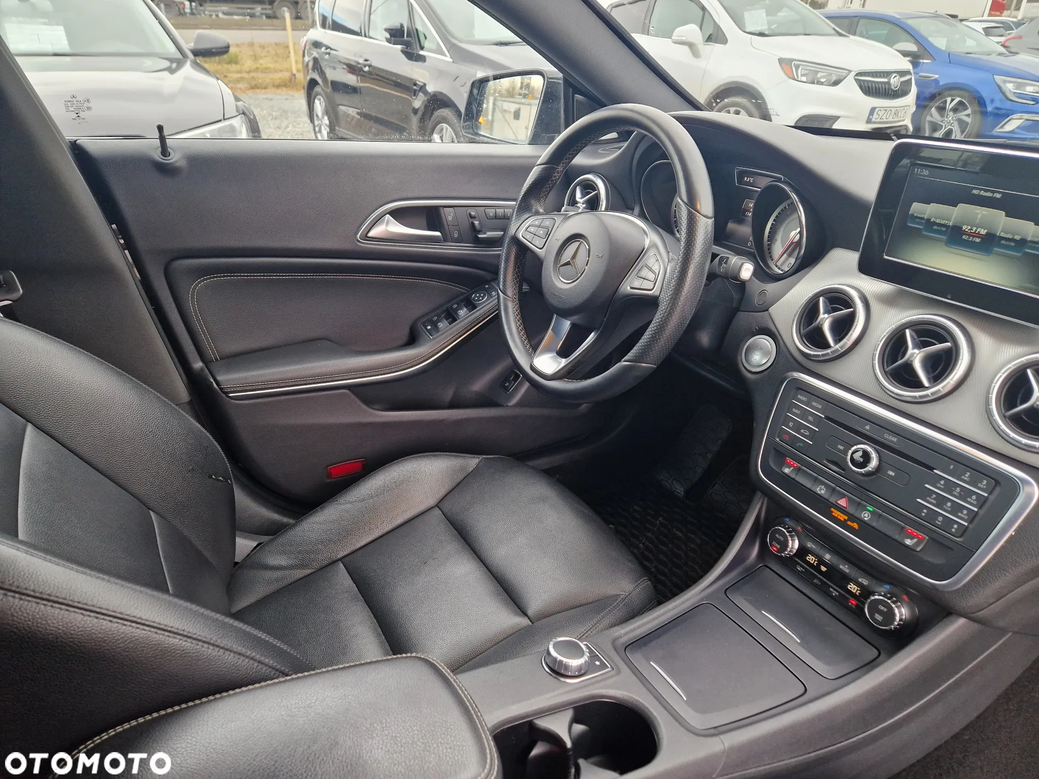 Mercedes-Benz CLA 250 7G-DCT - 32