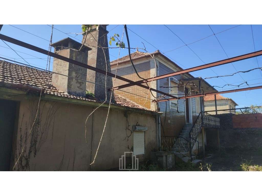 Casa Antiga + terreno - Arada - Grande imagem: 5/5