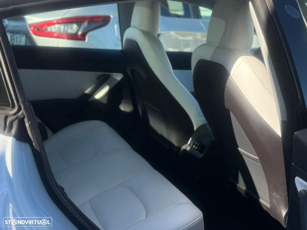 Tesla Model 3 Performance Dual Motor AWD - 14