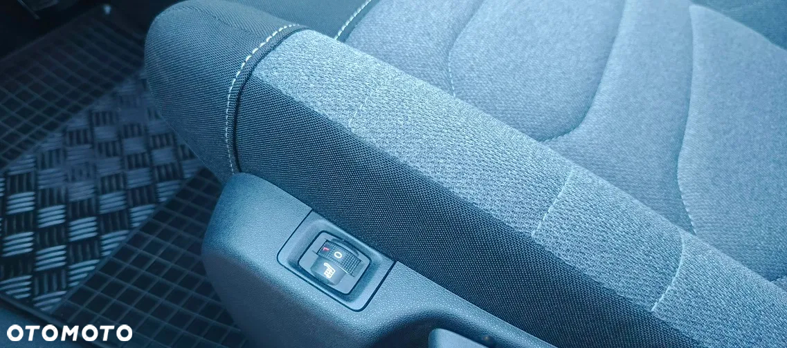 Citroën C3 1.2 PureTech Shine - 19