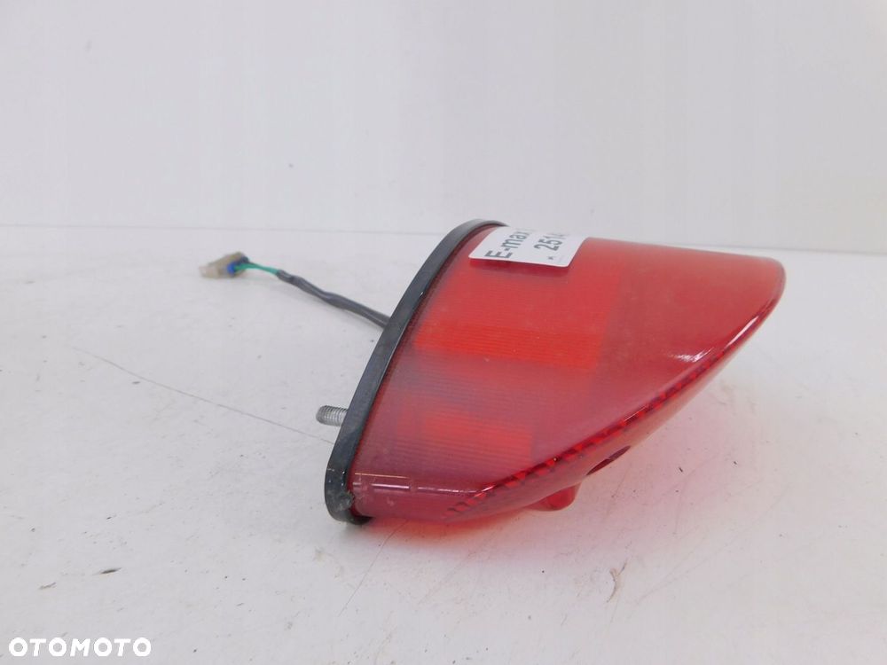 E-MAX 90S LAMPA TYLNA TYŁ M1 - 3