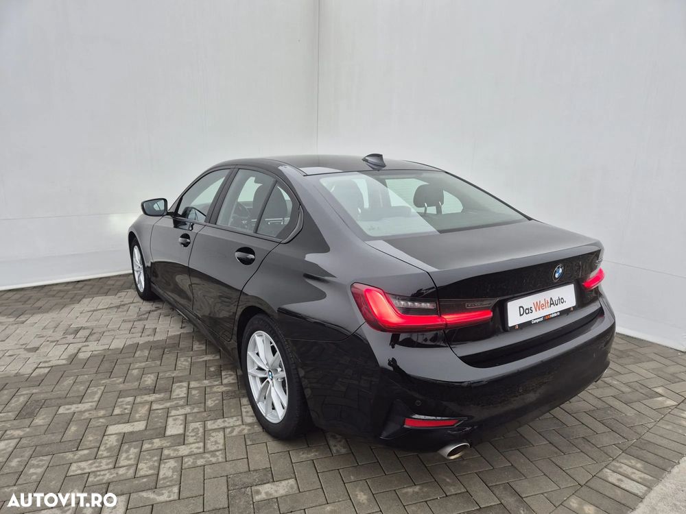 BMW Seria 3 318i AT - 3