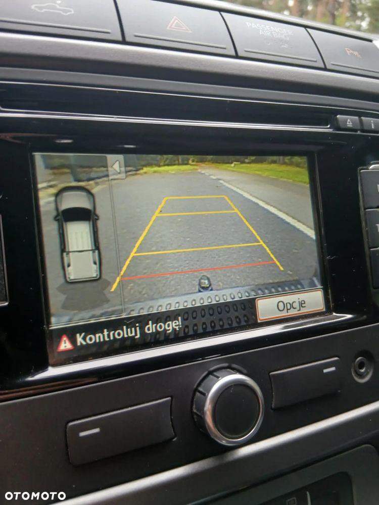 Volkswagen Amarok DC 2.0 BiTDI 4Mot Highline - 12