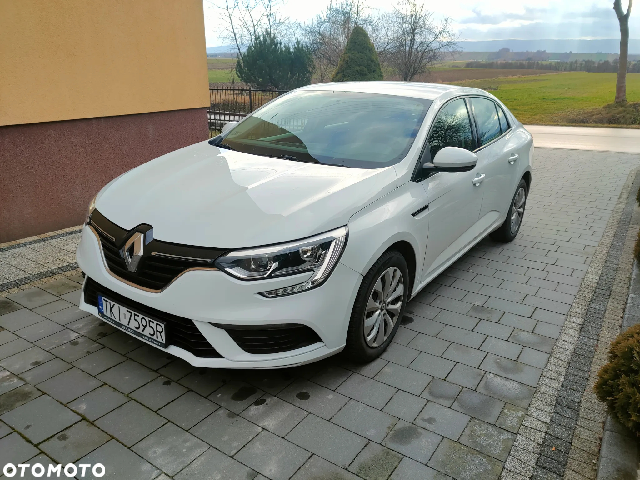 Renault Megane 1.6 SCe Life - 3