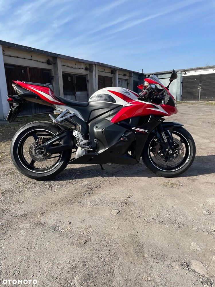 Honda CBR - 3