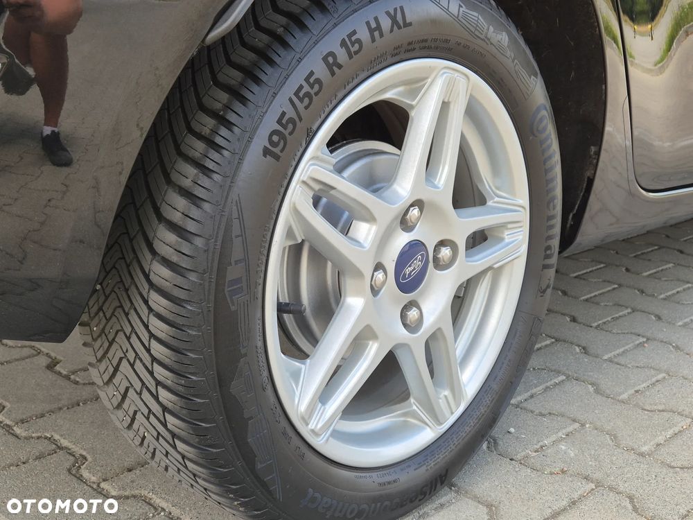 Ford Fiesta 1.0 EcoBoost Titanium - 28