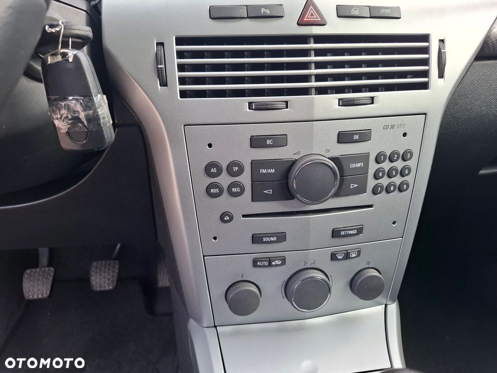 Opel Astra GTC 1.6 Easytronic Edition - 24