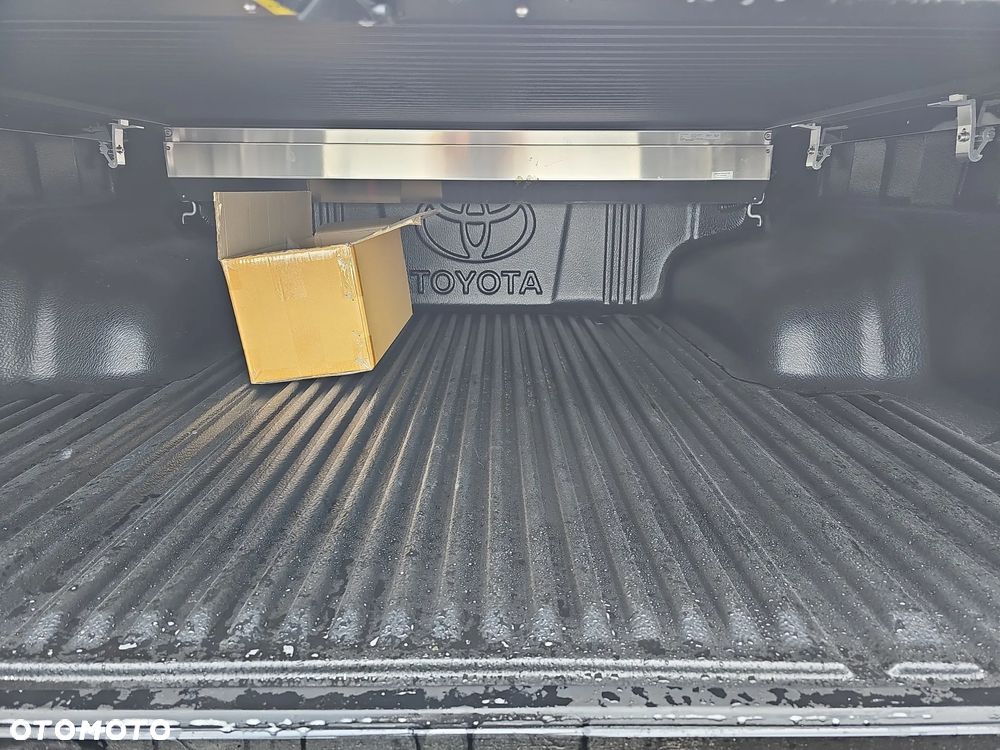 Toyota Hilux 2.8 D-4D mHEV Double Cab Executive 4x4 - 19