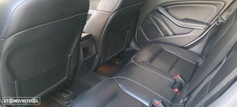 Mercedes-Benz GLA 180 - 15