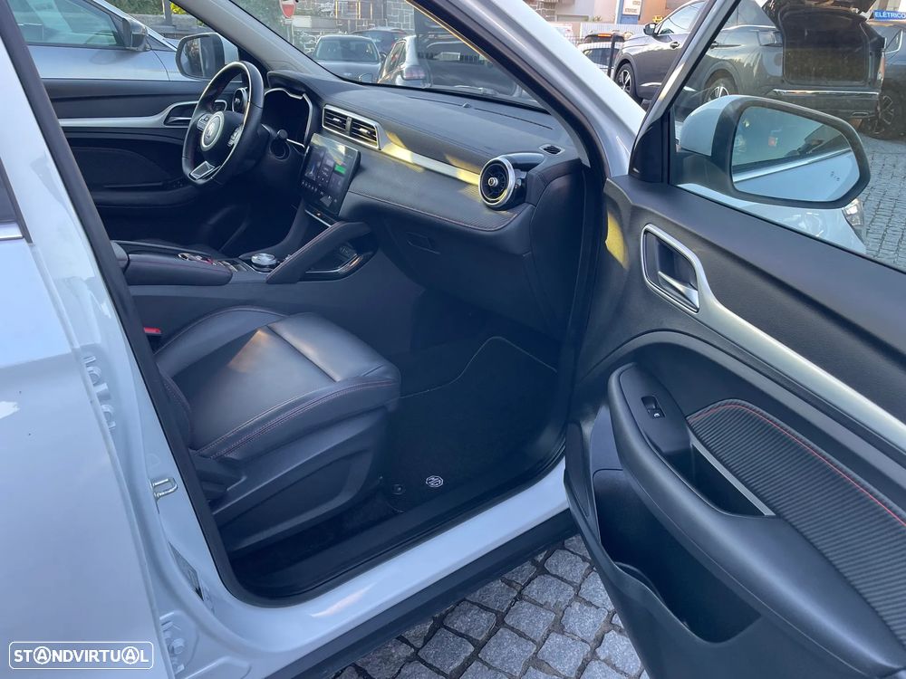 MG ZS Maximal Luxury - 25