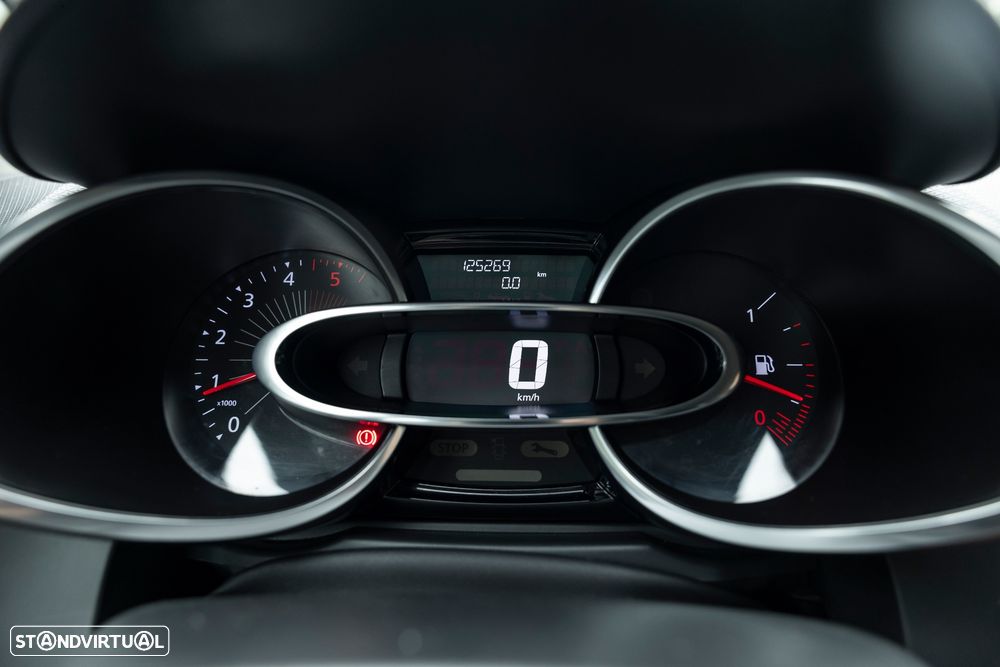 Renault Clio Sport Tourer 1.5 dCi Limited — fotografia 12