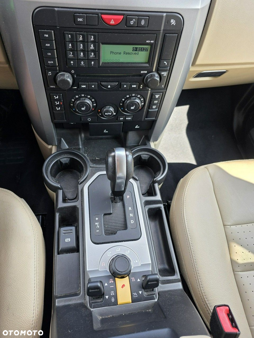 Land Rover Discovery IV 2.7D V6 S - 28