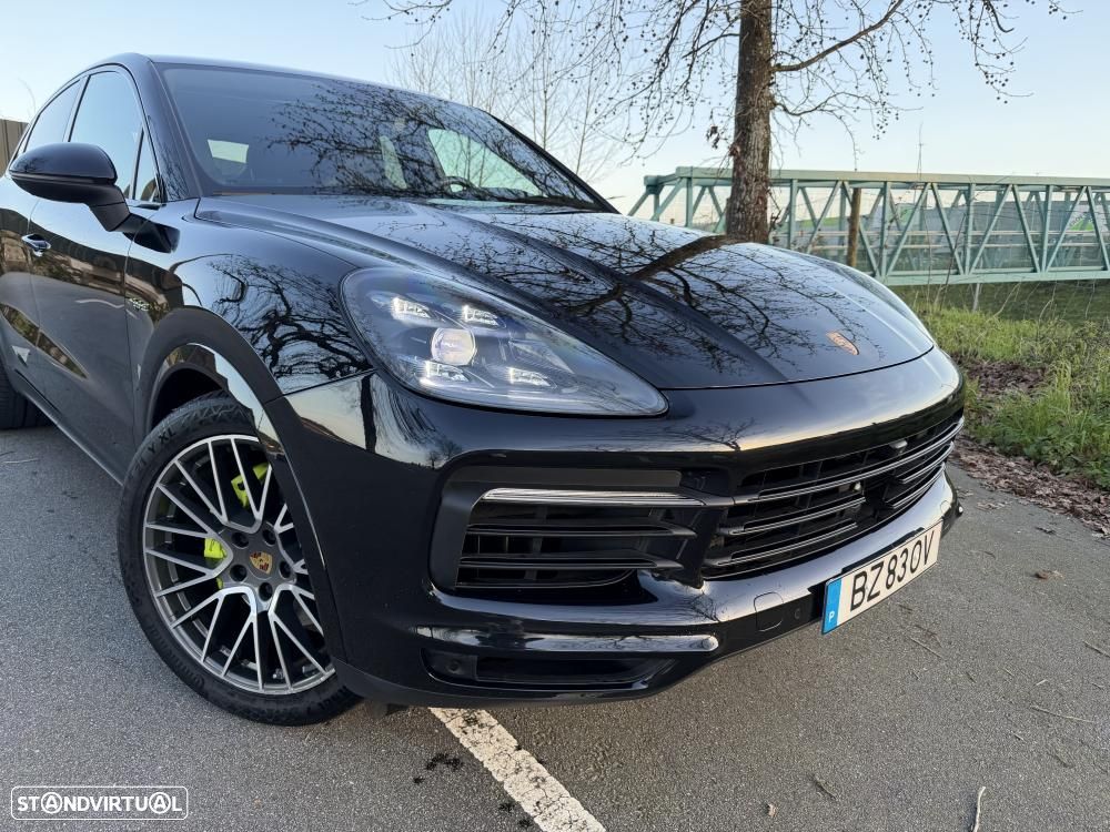 Porsche Cayenne Coupé E-Hybrid Platinum Edition - 2