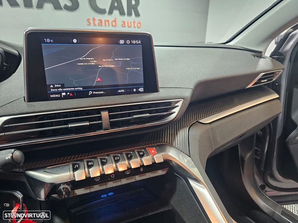 Peugeot 5008 1.5 BlueHDi Allure EAT8 - 23