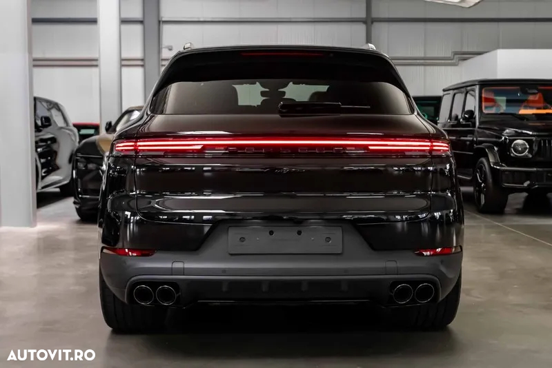 Porsche Cayenne - 6