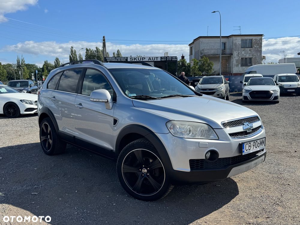 Chevrolet Captiva 2.0 d LT medium 5os - 11