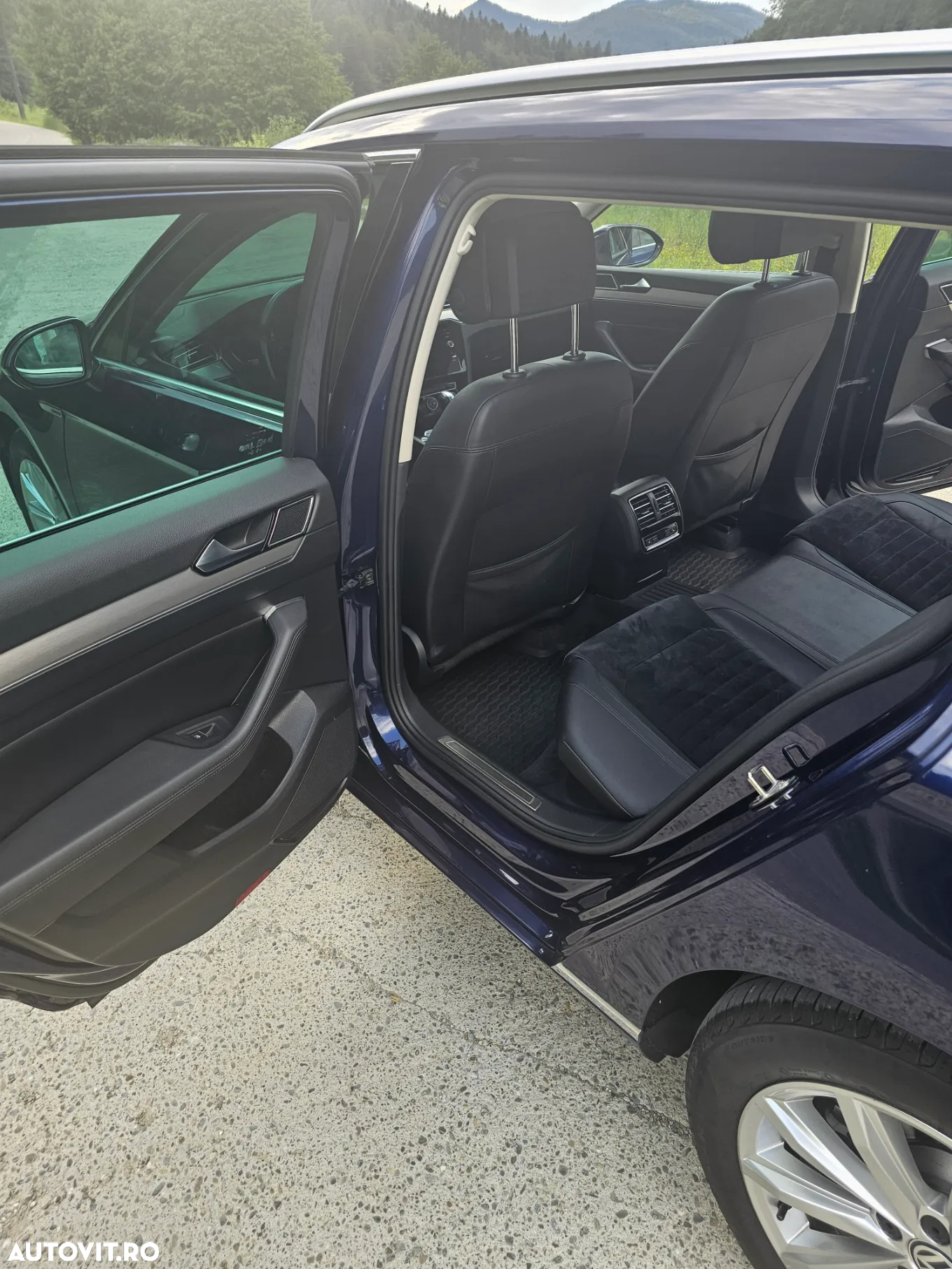 Volkswagen Passat Variant 2.0 TDI DSG 4Motion Highline - 13