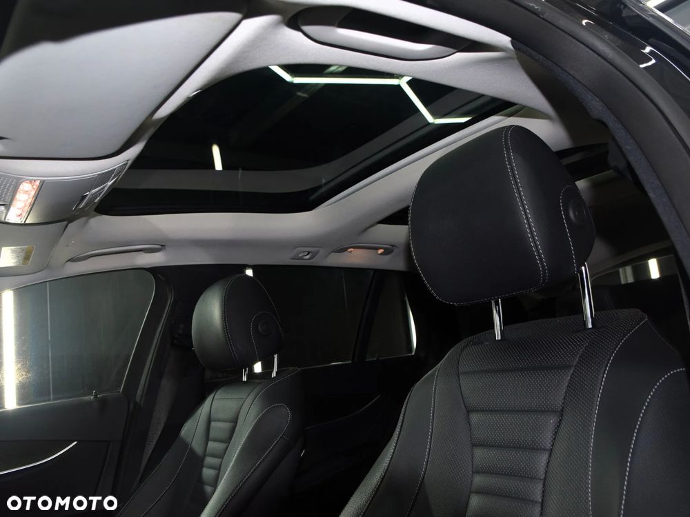 Mercedes-Benz Klasa E 300 de 4Matic 9G-TRONIC - 15
