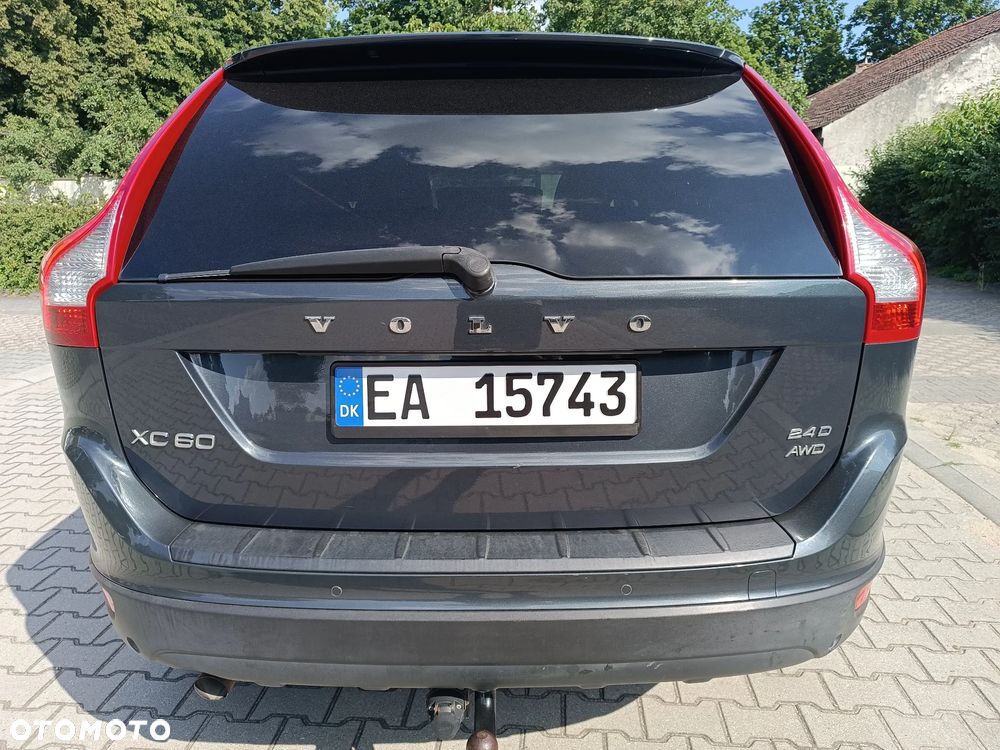Volvo XC 60 2.4D AWD Momentum - 5